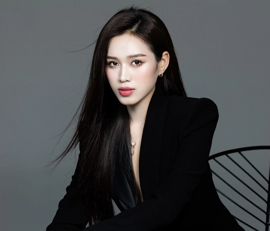 Hình tượng Đỗ Thị Hà hướng tới là người đẹp - doanh nhân. Ảnh: NVCC.