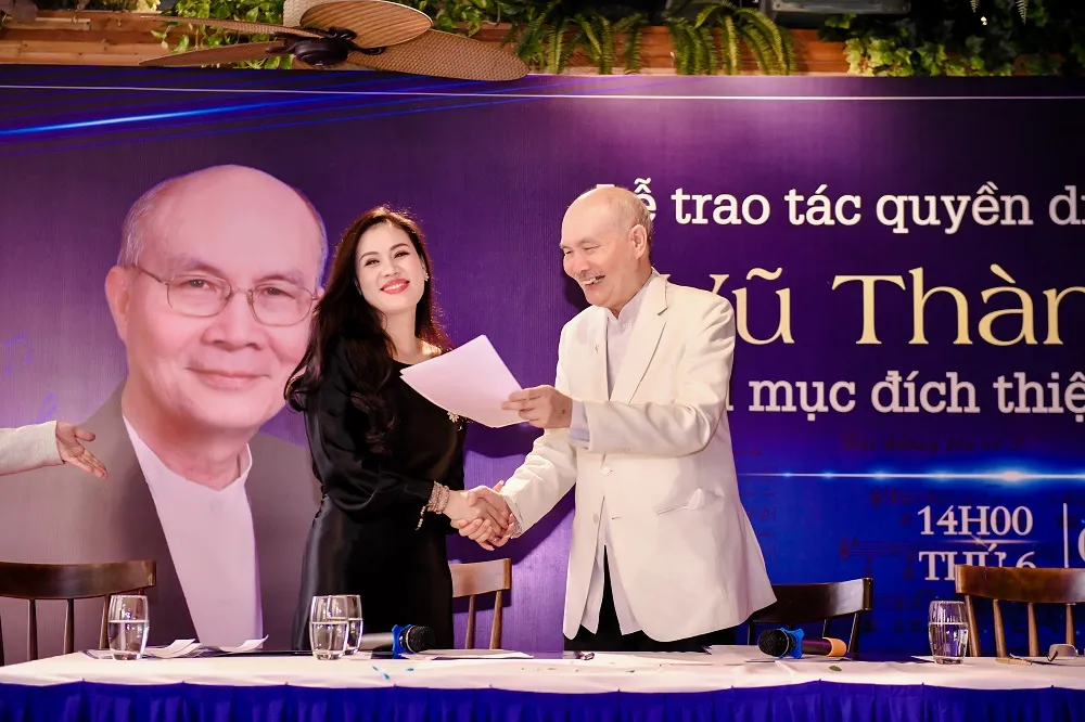 Nhạc sĩ Vũ Thành An đã trao lại sở hữu tác quyền kho tàng tác âm nhạc của mình. Ảnh: BÌNH QUÁCH.