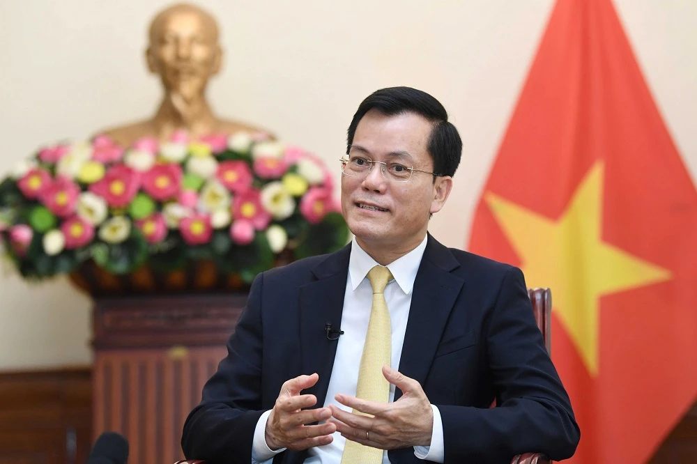 Thứ trưởng Ngoại giao Hà Kim Ngọc. Thứ trưởng Ngoại giao Hà Kim Ngọc.