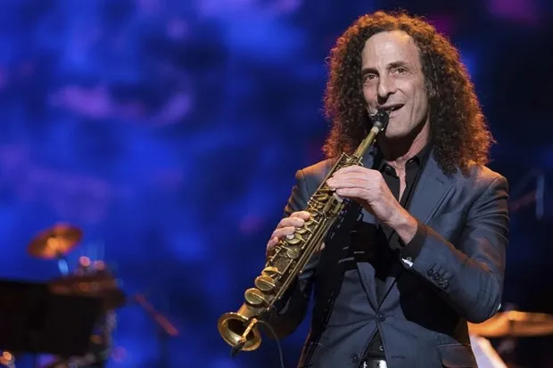 Kenny G nằm trong danh sách những nghệ sĩ có đĩa nhạc bán chạy nhất của mọi thời. Ảnh: Daily Mail. Kenny G-viet-nam.3jpg.jpg