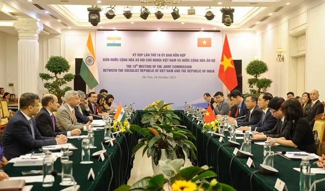 Bộ trưởng Ngoại giao Bùi Thanh Sơn và Bộ trưởng Ngoại giao Ấn Độ Subrahmanyam Jaishankar đồng chủ trì Kỳ họp lần thứ 18 Ủy ban Hỗn hợp Việt Nam - Ấn Độ. Ảnh: BNG Đề nghị Ấn Độ xem xét giảm áp dụng các rào cản thương mại với Việt Nam