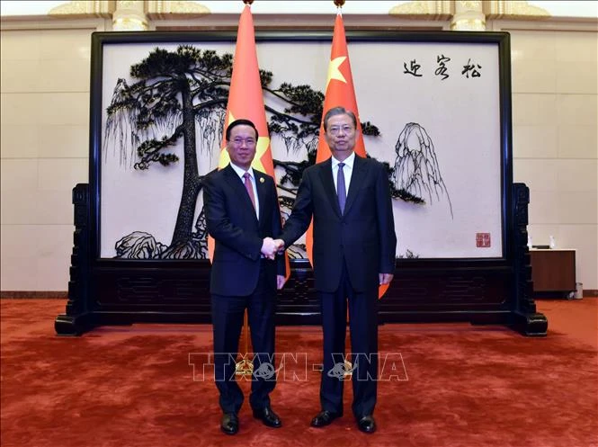 Chủ tịch nước Võ Văn Thưởng và Ủy viên trưởng Nhân đại Toàn quốc Trung Quốc Triệu Lạc Tế trong cuộc gặp tại Bắc Kinh, ngày 17-10-2023. Ảnh: TTXVN. trieu-lac-te-171023a-1697547496129-16975474974381701354173.jpg