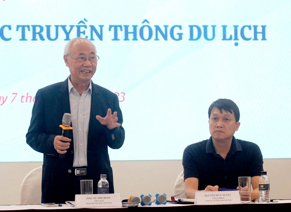 Ông Vũ Thế Bình, Chủ tịch Hiệp hội Du lịch Việt Nam phát biểu tại toạ đàm. Ảnh: VT.