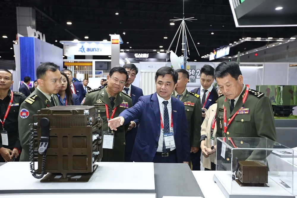 Việt Nam lần đầu đưa vũ khí, thiết bị quân sự dự sự kiện quân sự quốc tế