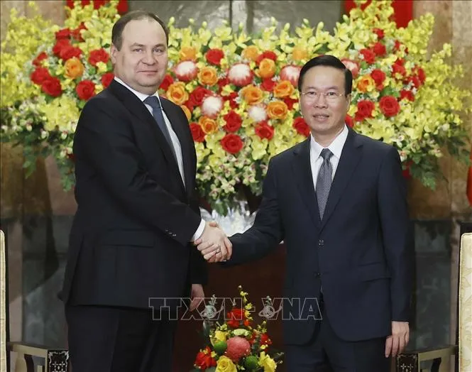 Chủ tịch nước Võ Văn Thưởng tại buổi tiếp Thủ tướng Cộng hòa Belarus Roman Golovchenko. Ảnh: TTXVN. Chủ tịch nước Võ Văn Thưởng