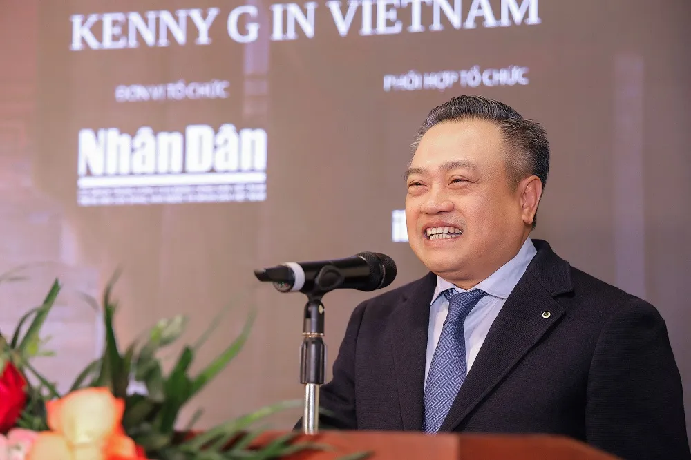 Chủ tịch UBND TP Hà Nội Trần Sỹ Thanh phát biểu tại sự kiện. Ảnh: HOÀ NGUYỄN. Kenny G