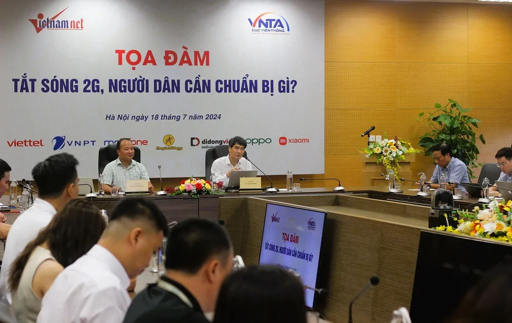 Theo lãnh đạo Cục Viễn Thông, việc dừng công nghệ 2G đem lại lợi ích cho người dân, xã hội và các doanh nghiệp. Ảnh: VT tat-song-2g-co-gay-xao-tron-lon-cho-nguoi-dung.JPG