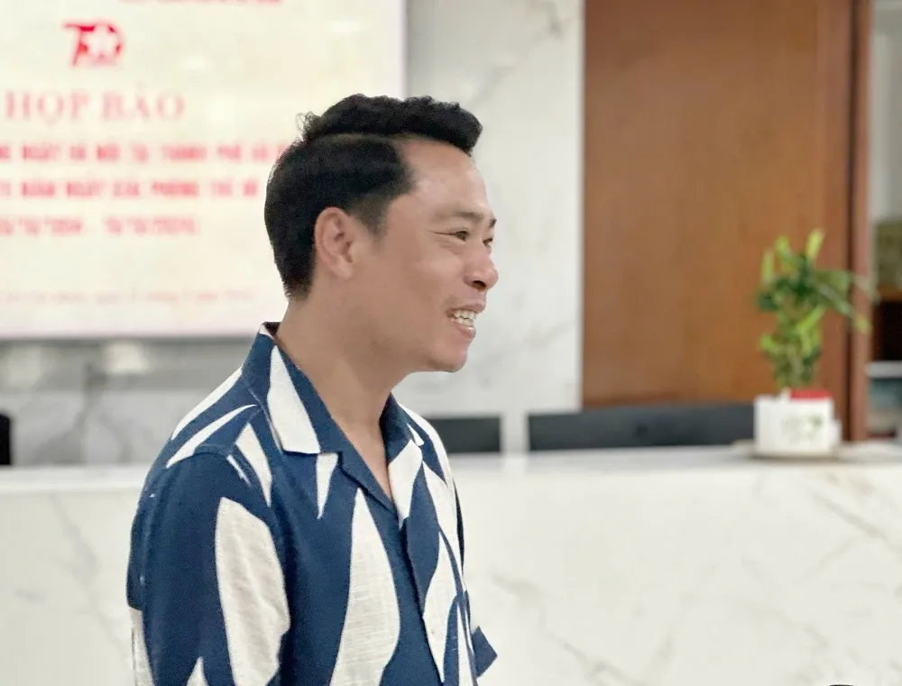 Tổng đạo diễn Phạm Hoàng Giang. tong-dao-dien-nhung-ngay-ha-noi-tai-tp-hcm-tiet-lo-chuong-trinh-khai-mac-2.jpg