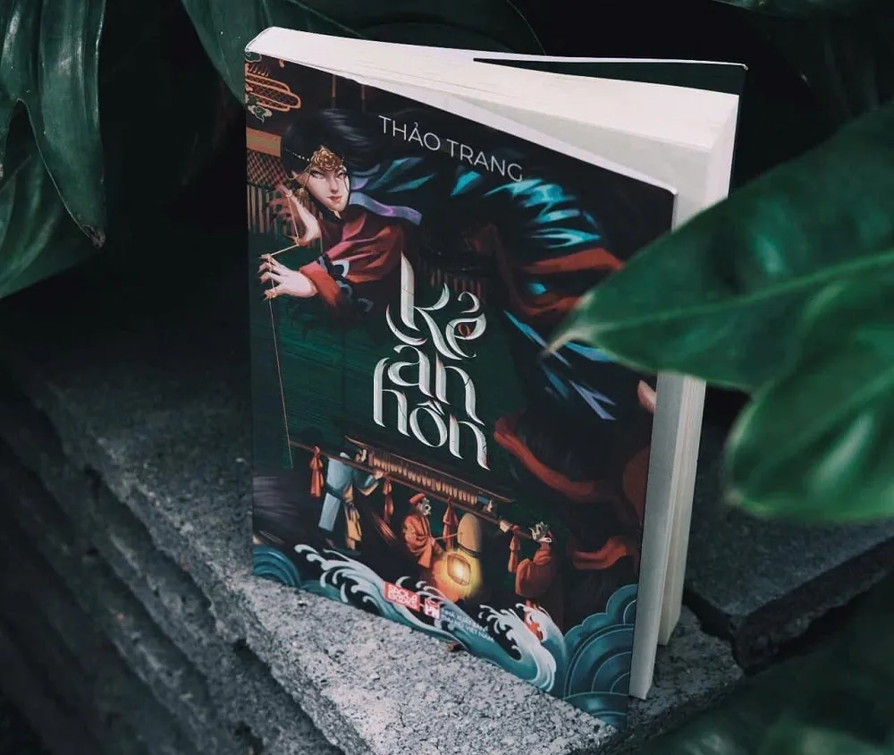 Bìa cuốn sách. Kẻ ăn hồn