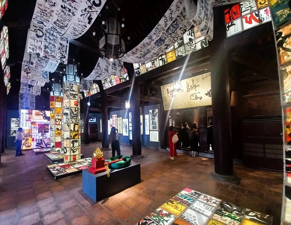 Nghiên bút còn thơm