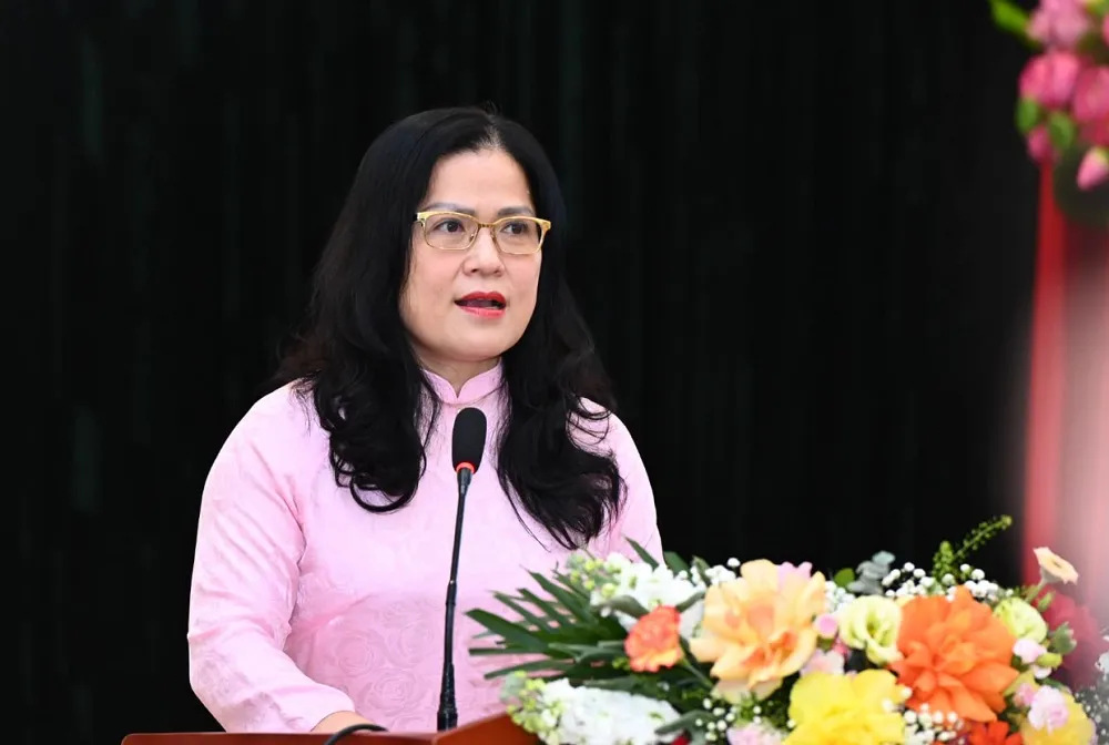 Thứ trưởng Bộ GD&ĐT Nguyễn Thị Kim Chi phát biểu tại sự kiện. Ảnh: VIẾT THỊNH. Thứ trưởng Bộ GD&ĐT