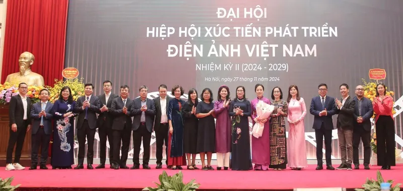 Ban chấp hành VFDA nhiệm kỳ II (2024-2029) ra mắt tại Đại hội. Truyền hình Quốc hội Việt Nam