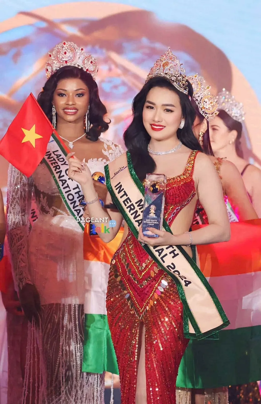 vu-thi-hoa-tro-thanh-hoa-hau-coc-thi-mrs-earth-international-2024.jpg