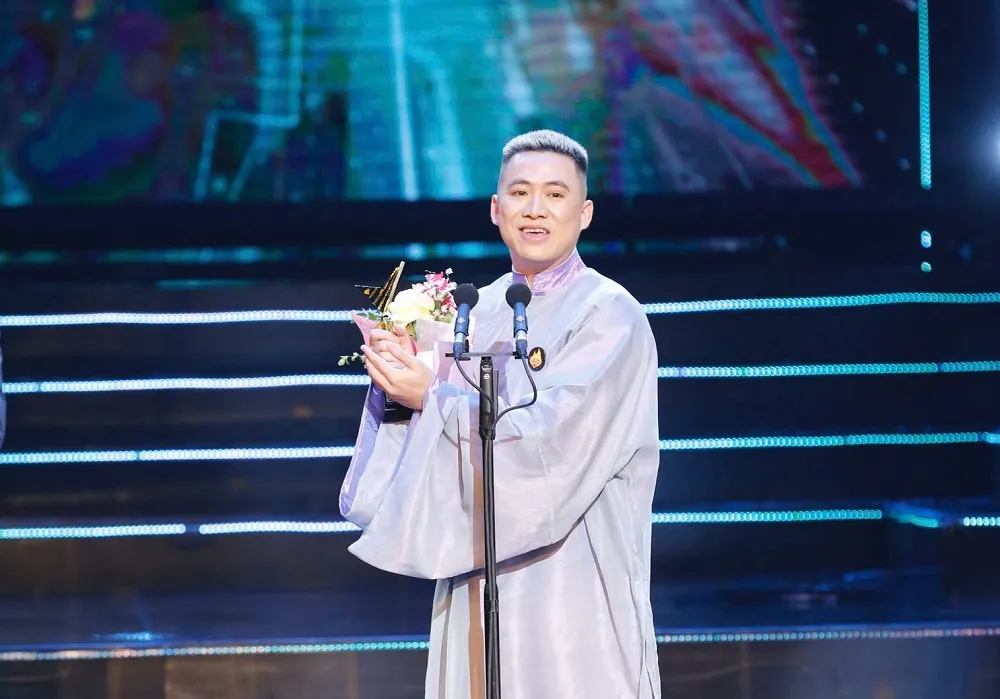 Anh trai vượt ngàn chông gai