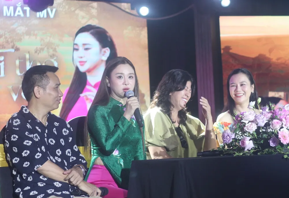 Nơi tuổi thơ con về