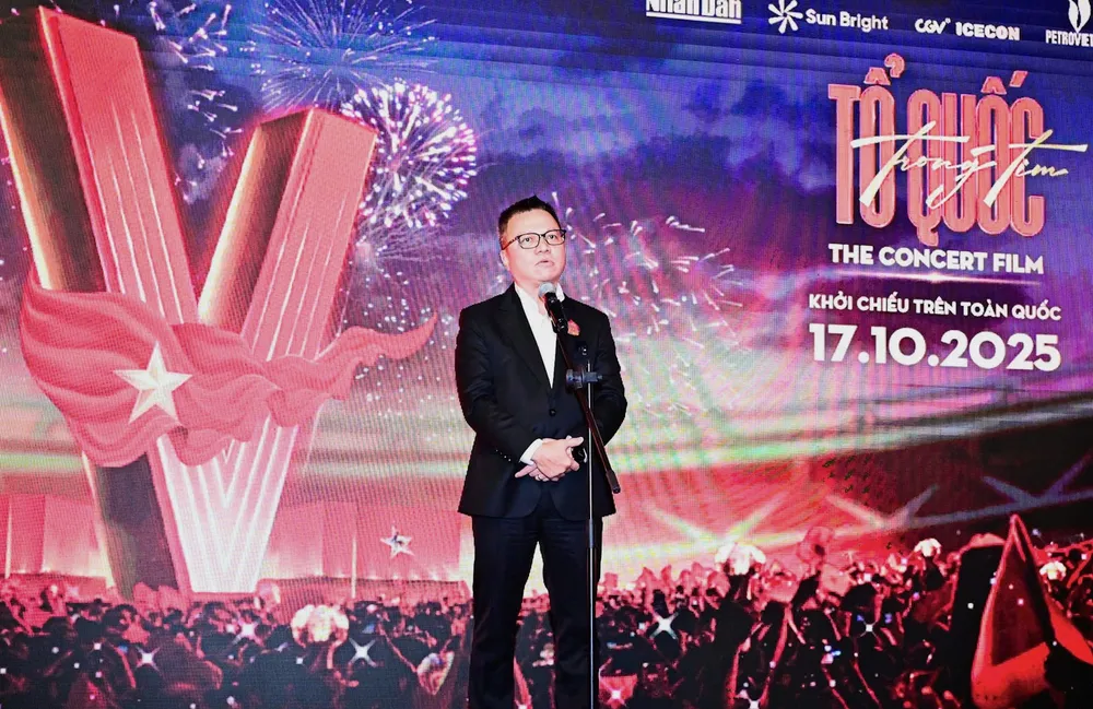 Tổ quốc trong tim