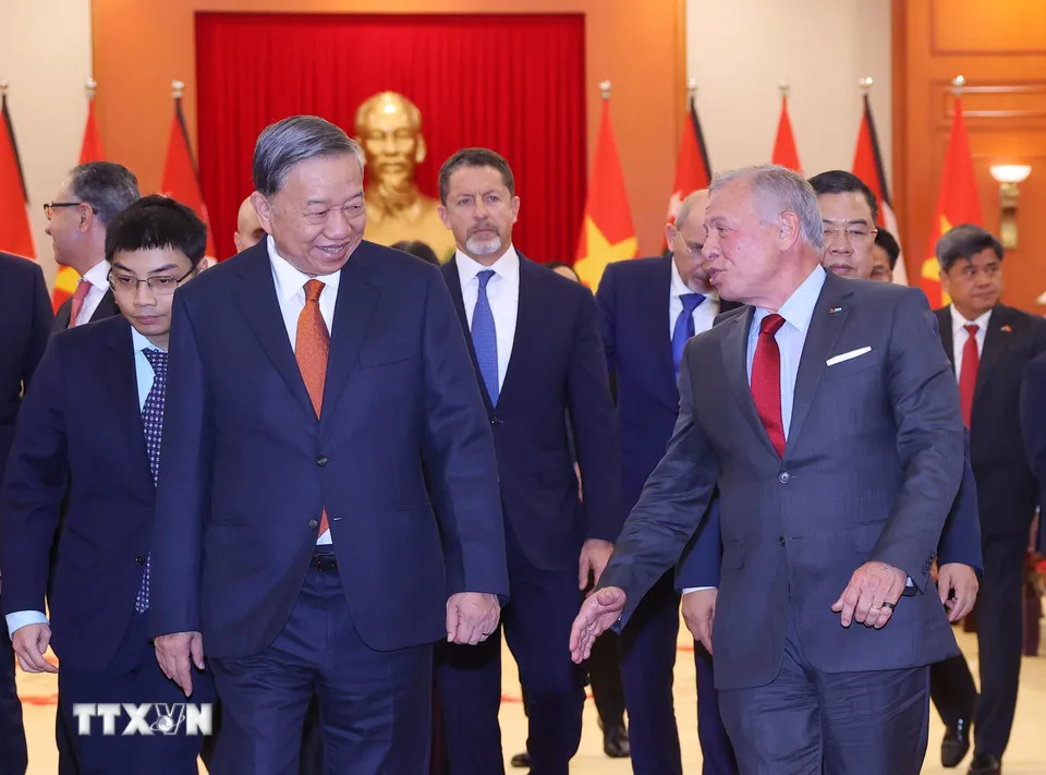 tong-bi-thu-to-lam-tiep-quoc-vuong-jordan-abdullah-ii-bin-al-hussein-5.jpg