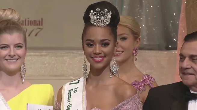 Vẻ đẹp của tân Hoa hậu Quốc tế 2017 ảnh 7