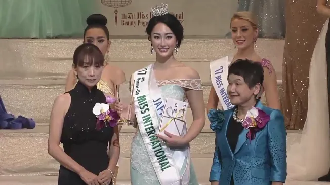 Vẻ đẹp của tân Hoa hậu Quốc tế 2017 ảnh 10