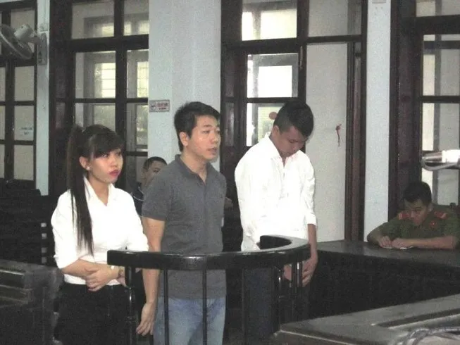 Cướp ví tiền của người tình cũ ảnh 1