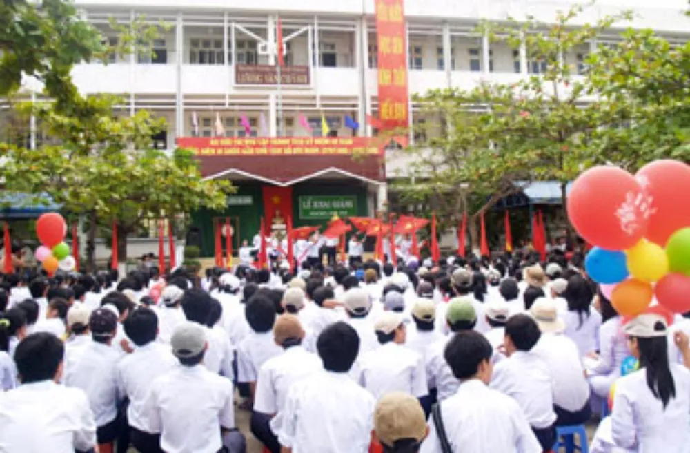 Trò viết đơn xin đổi cô dạy toán và hành xử của trường ảnh 1