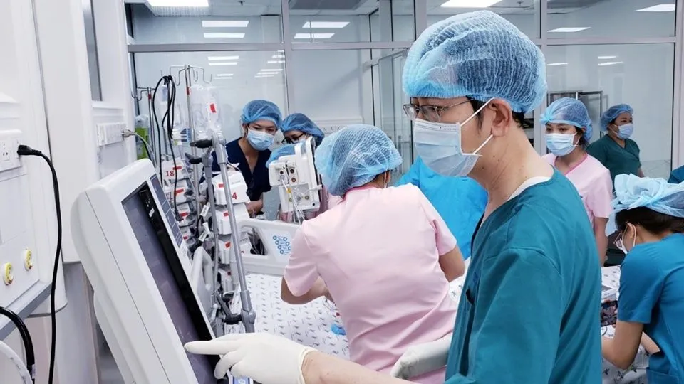 Nhìn lại hành trình tách rời cặp song sinh Trúc Nhi - Diệu Nhi ảnh 18 Nhìn lại hành trình tách rời cặp song sinh Trúc Nhi - Diệu Nhi ảnh 18