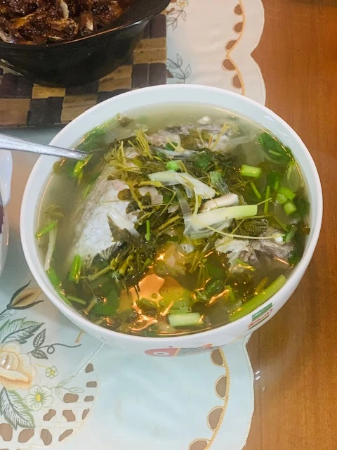 Cỏ ba lá cho món canh chua cá ngọt chua thanh mát ảnh 6