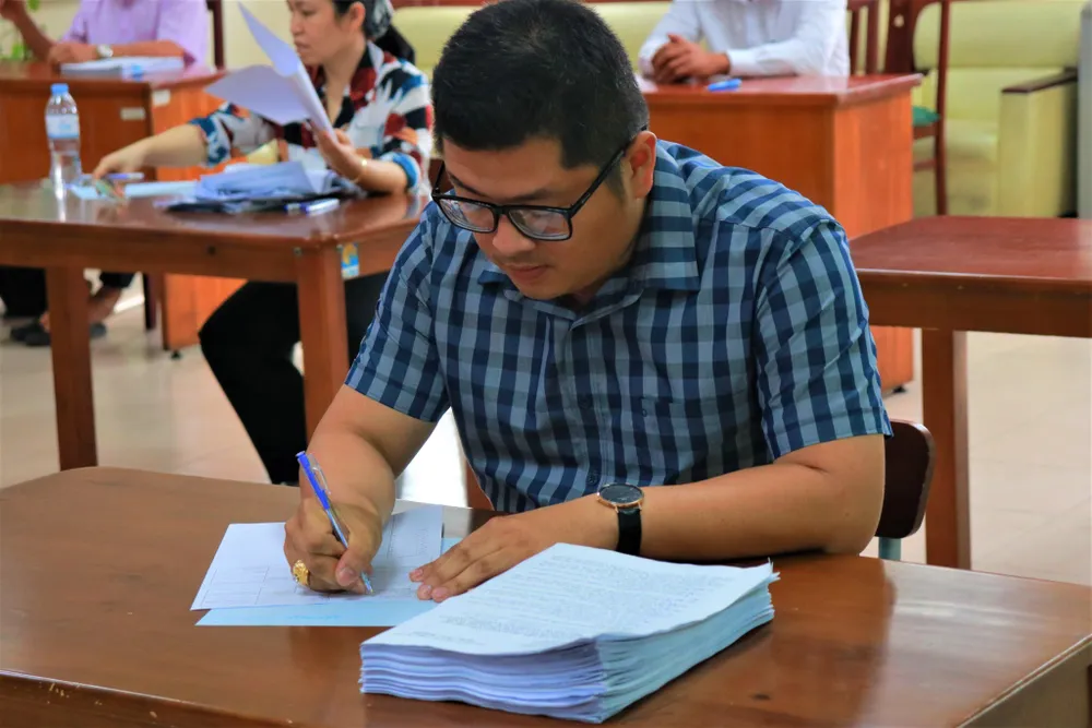 Một thí sinh bắt đầu bài dự thi