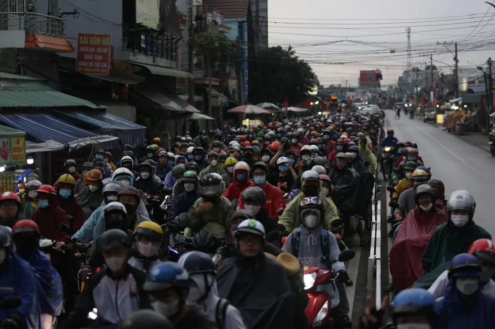 Riêng khu vực phà Cát Lái về trung tâm TP ùn ứ cục bộ