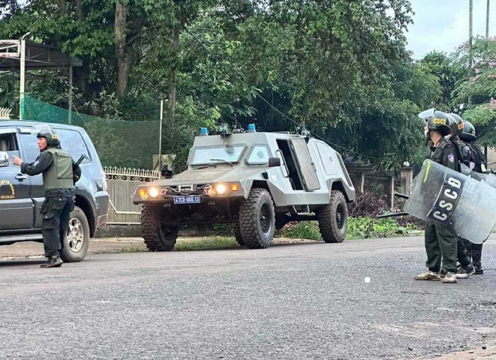 Cảnh sát cơ động có mặt tại khu vực xảy ra sự việc