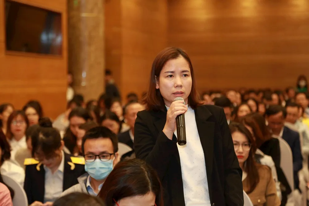 Hơn 600 doanh nghiệp (DN) đã đến dự đối thoại về thủ tục thuế, hải quan ngày 13-12 thu-hai-quan.jpg
