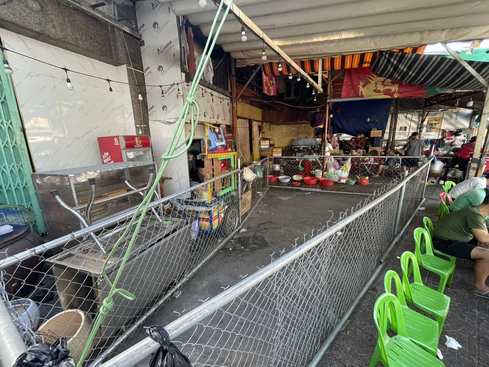 rào chắn trước cửa nhà