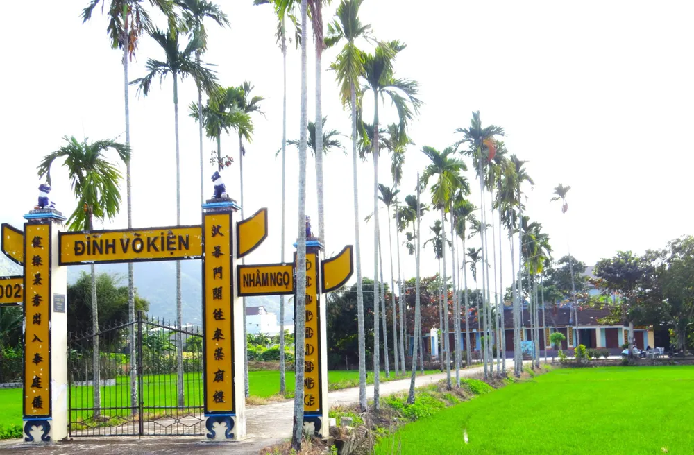 ve qu ngam hoa 0 dong 6.jpg