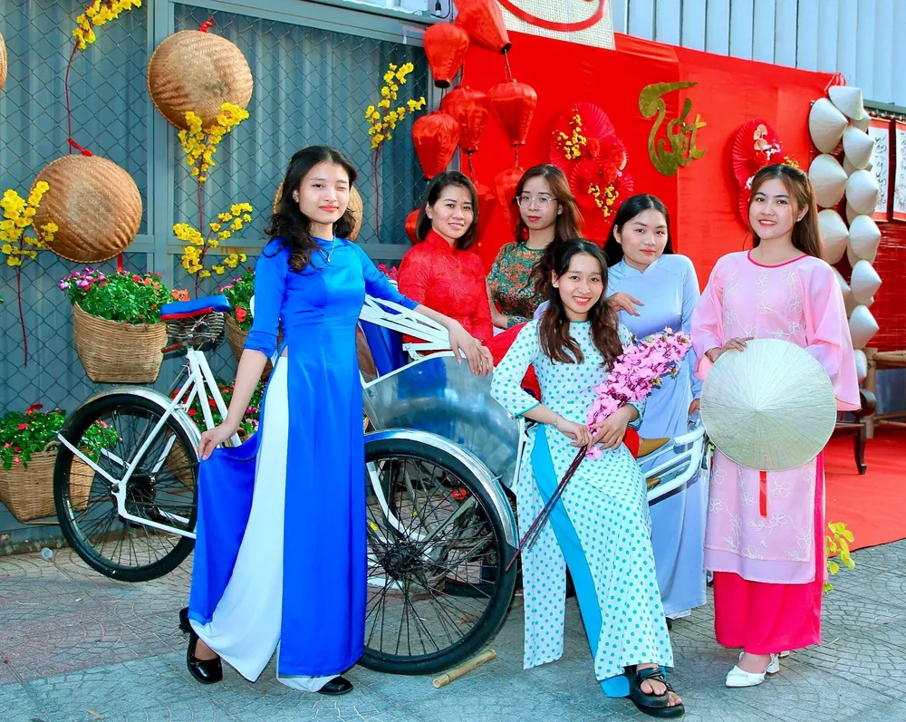 duong xuan co giang.jpg