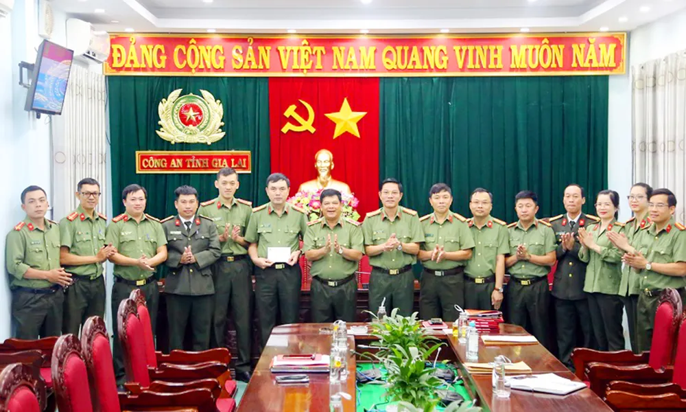 Công an Gia Lai xuyên Tết thành công phá đường dây lừa đảo xuyên quốc gia