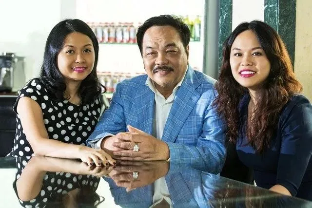 Ông Trần Quí Thanh và hai con gái Những người môi giới cho vay hưởng lợi hàng tỉ đồng trong vụ ông Trần Quí Thanh