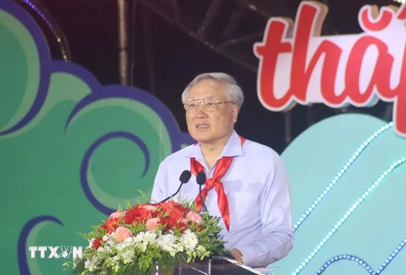 Phó Thủ tướng Thường trực Nguyễn Hòa Bình phát biểu tại chương trình. Ảnh: Tuấn Anh/TTXVN Phó Thủ tướng Thường trực Nguyễn Hòa Bình dự Đêm hội Trăng rằm tại Đắk Lắk