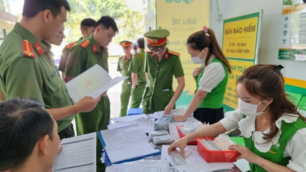 Công an ghi nhận hàng chục lỗi vi phạm. Ảnh: CACC