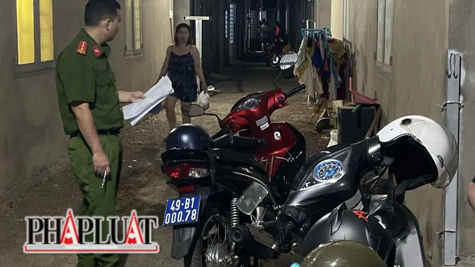 Công an Đức Trọng phát hiện nhiều trường hợp vi phạm trong đợt tổng kiểm tra hành chính. Ảnh: VT