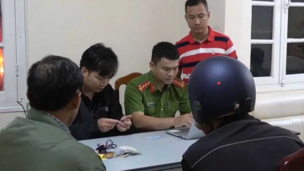 Thời điểm bắt giữ JacoBus Johannes Kenter. Ảnh: CACC