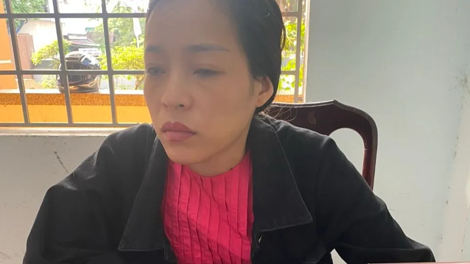 Diễm bị công an tỉnh Lâm Đồng bắt tại tỉnh Quảng Trị sau gần 2 năm bỏ trốn. Ảnh: CACC