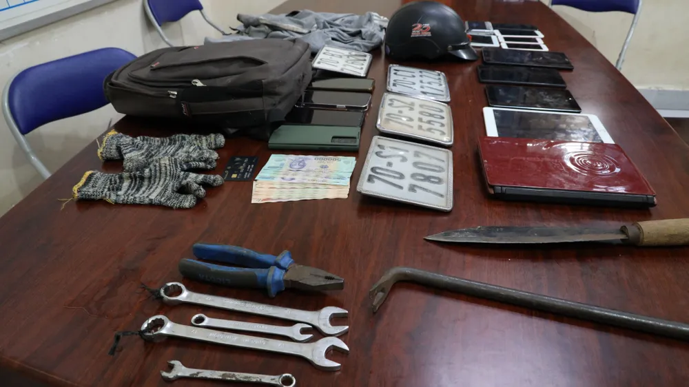 Tang vật vụ án. Ảnh: VÕ TÙNG Tang vật vụ án. Ảnh: VÕ TÙNG