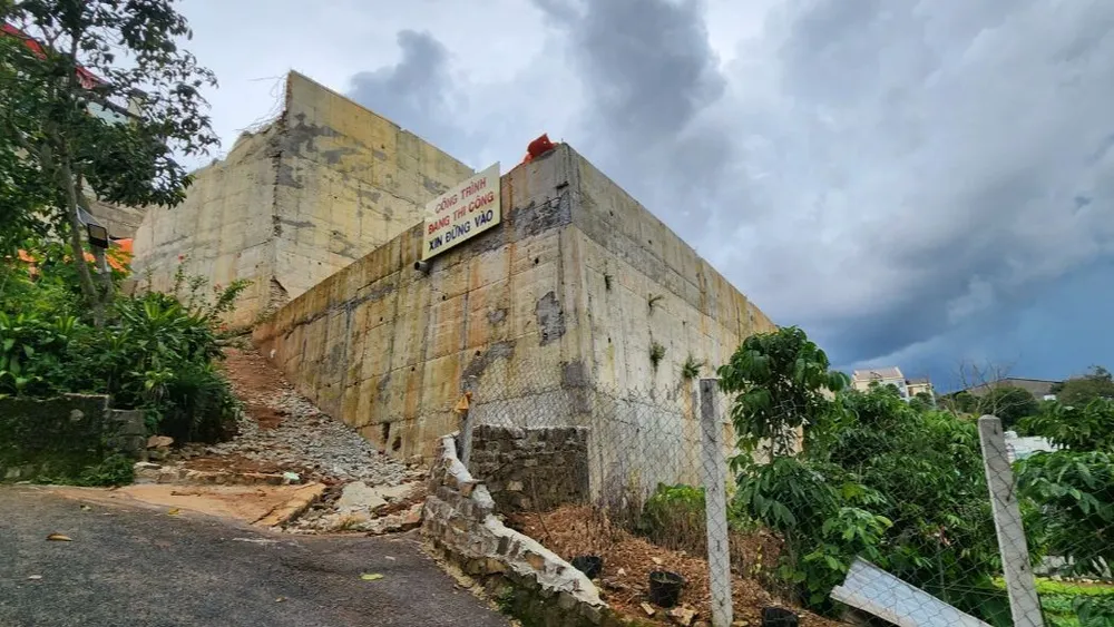 Công trình xây dựng trái phép. Ảnh: VÕ TÙNG