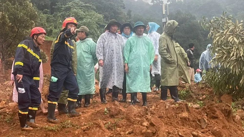 Các CSGT trên đèo Bảo Lộc đã tận lực hết mình vì bình yên cho dân ảnh 1 Các CSGT trên đèo Bảo Lộc đã tận lực hết mình vì bình yên cho dân ảnh 1