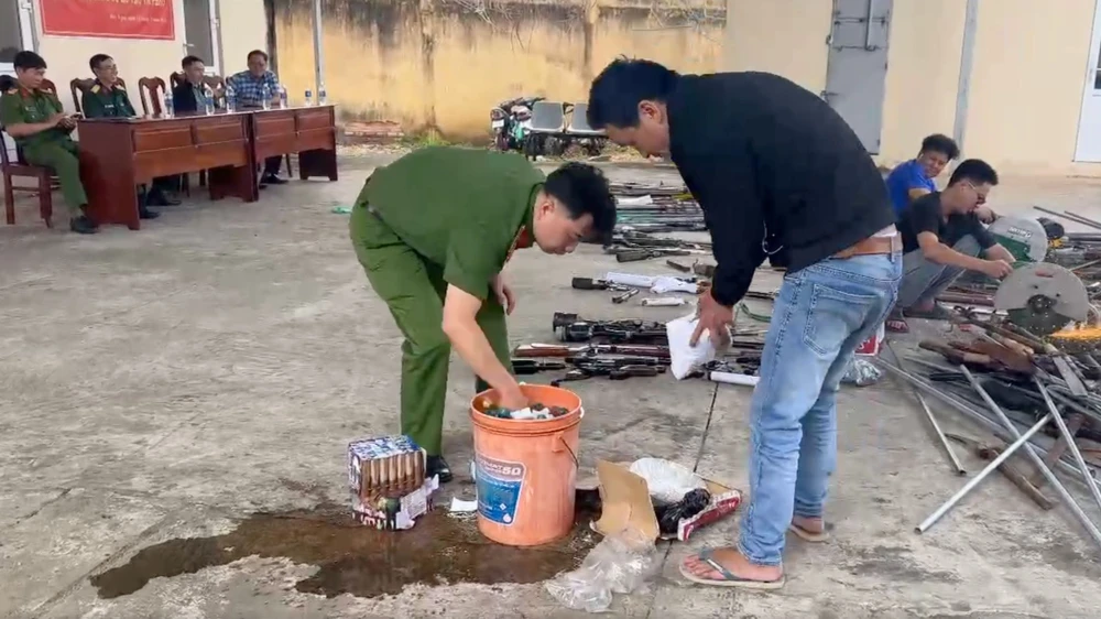 Hiệu quả từ mô hình đổi lương thực lấy vũ khí