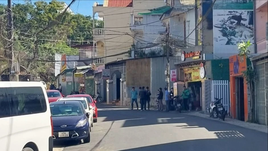 Bị đâm chết ở quán karaoke vì 'bo' không đủ cho tiếp viên