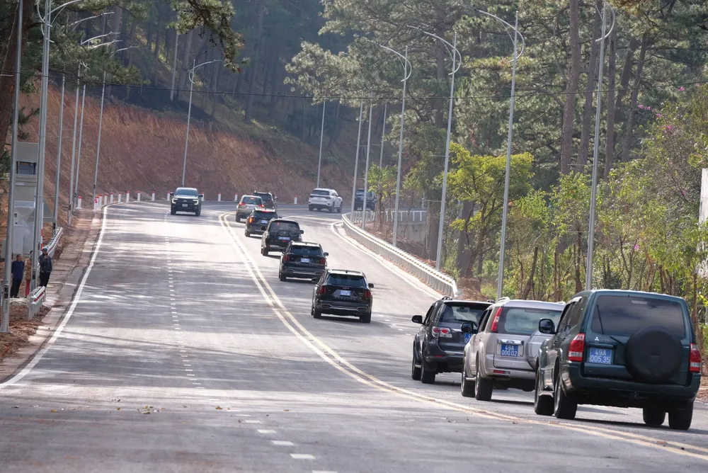 Thông xe 3 km đèo Prenn