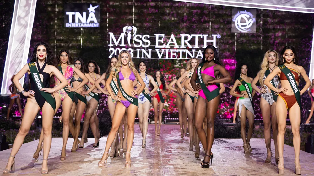 Hoa hậu Đỗ Lan Anh bùng nổ tại đêm Bán kết Miss Earth 2023