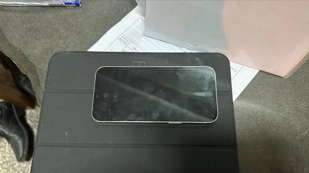 Phụ xe Phương Trang lấy tài sản của khách bỏ quên trên xe