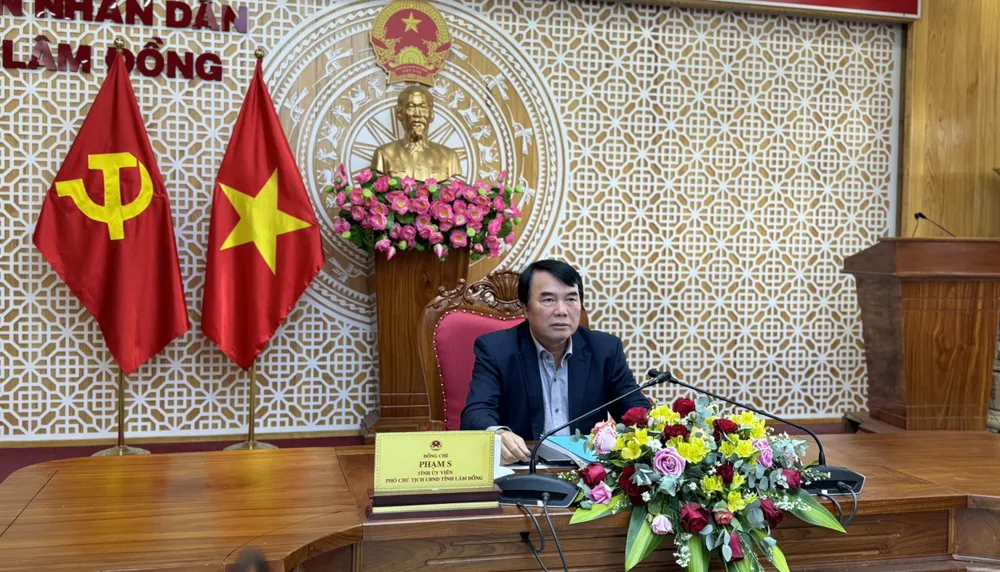Chủ tịch tỉnh UBND tỉnh Lâm Đồng xin vắng mặt cuộc họp của chính phủ